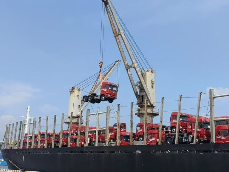 5 HOWO Dump Trucks ship to Ghana4